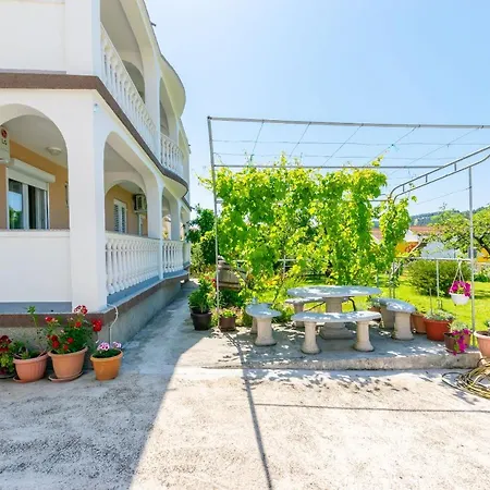 Antun M Апартаменты *