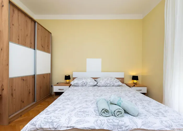 Antun M Appartement Lopar